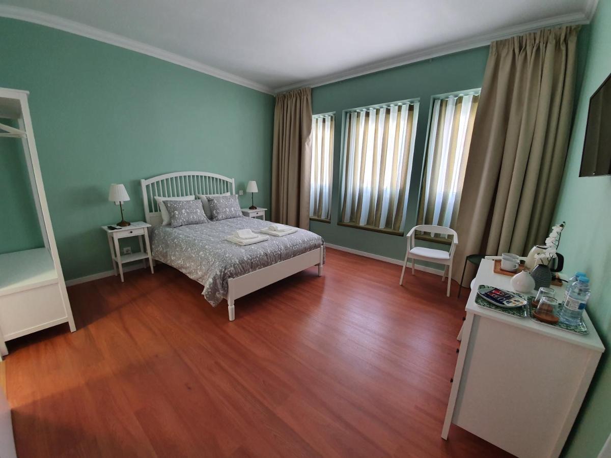Inn Faro - Casa Amarela - Guest House ภายนอก รูปภาพ