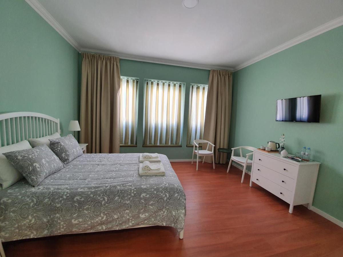 Inn Faro - Casa Amarela - Guest House ภายนอก รูปภาพ