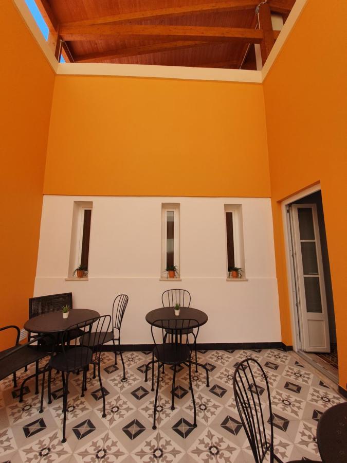 Inn Faro - Casa Amarela - Guest House ภายนอก รูปภาพ