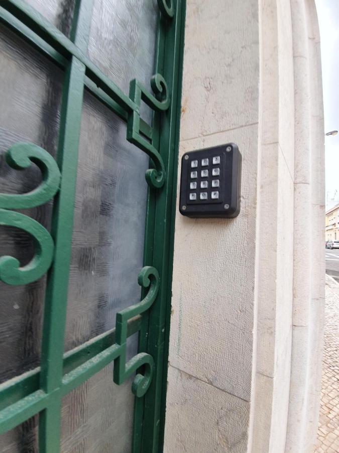 Inn Faro - Casa Amarela - Guest House ภายนอก รูปภาพ
